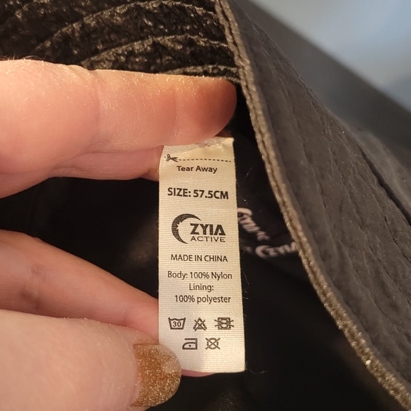 Zyia - Bucket Hat - Black - Picture 4 of 4